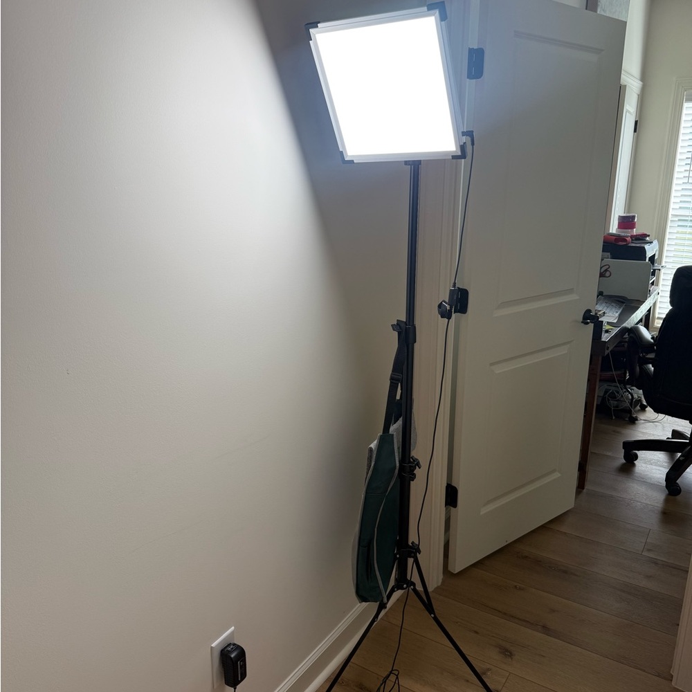 The Makeup Light with Adjustable Stand